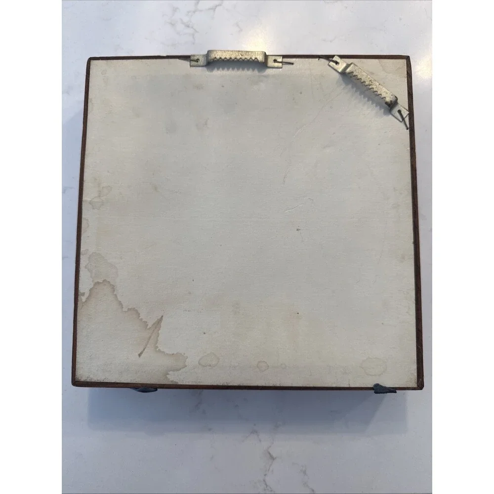 Vintage HOME INTERIORS Wooden Accent Mirror 8